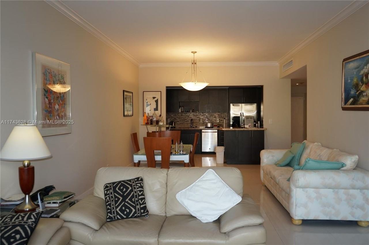 19390 Collins Ave #PH26 - Photo 6 of 35