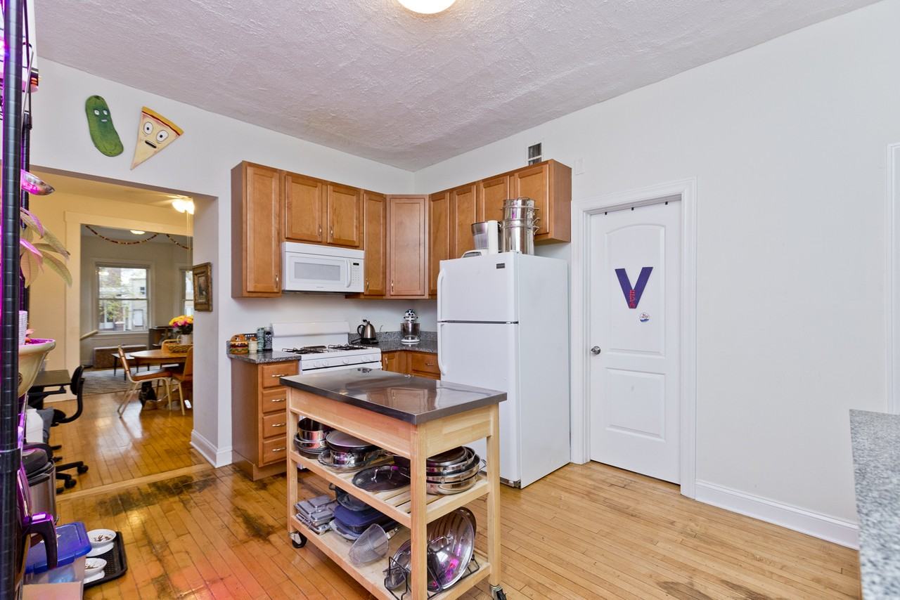 3841 N Bernard St #2F - Photo 2 of 18