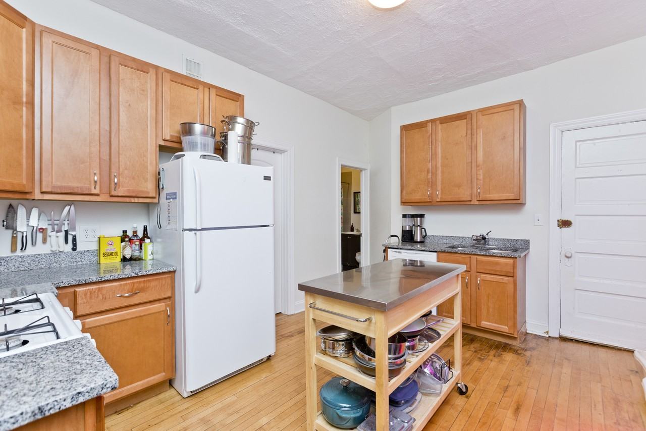 3841 N Bernard St #2F - Photo 3 of 18