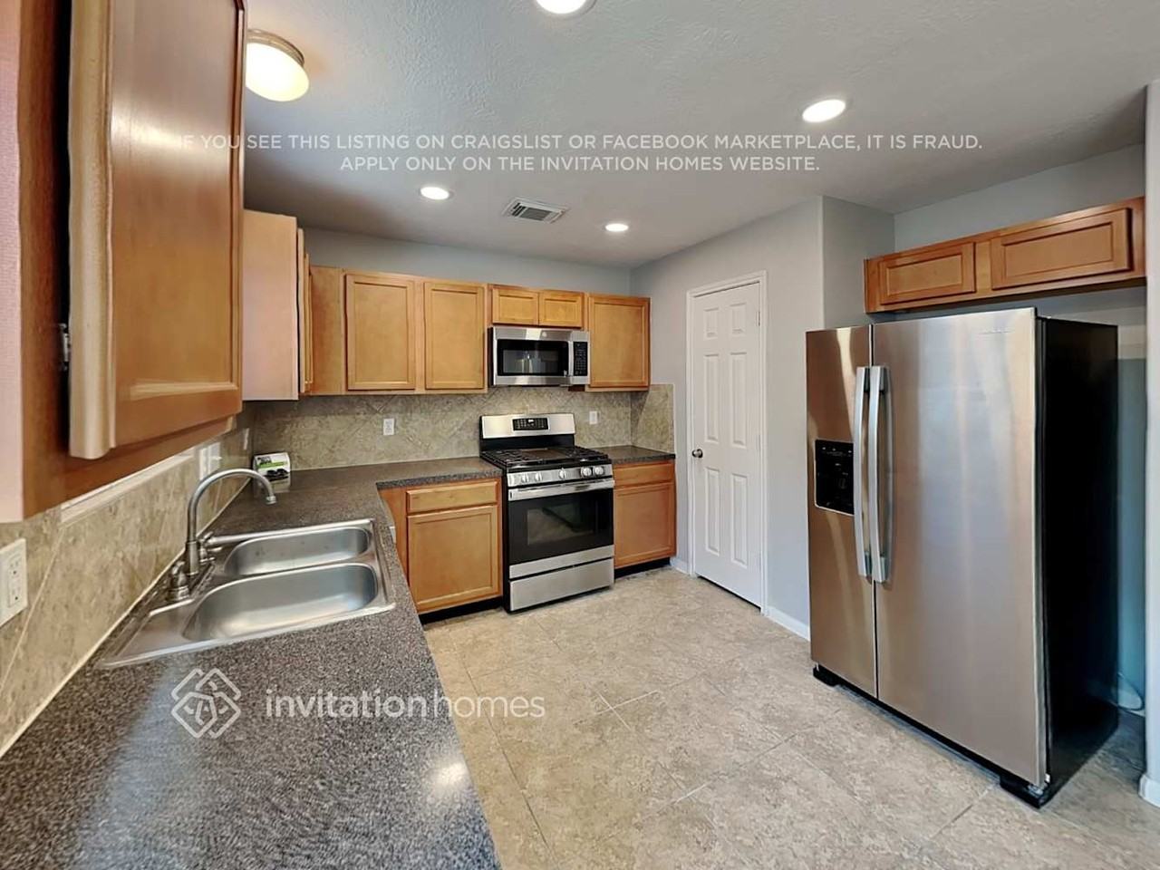 15838 Aldridge Creek Ct - Photo 6 of 20