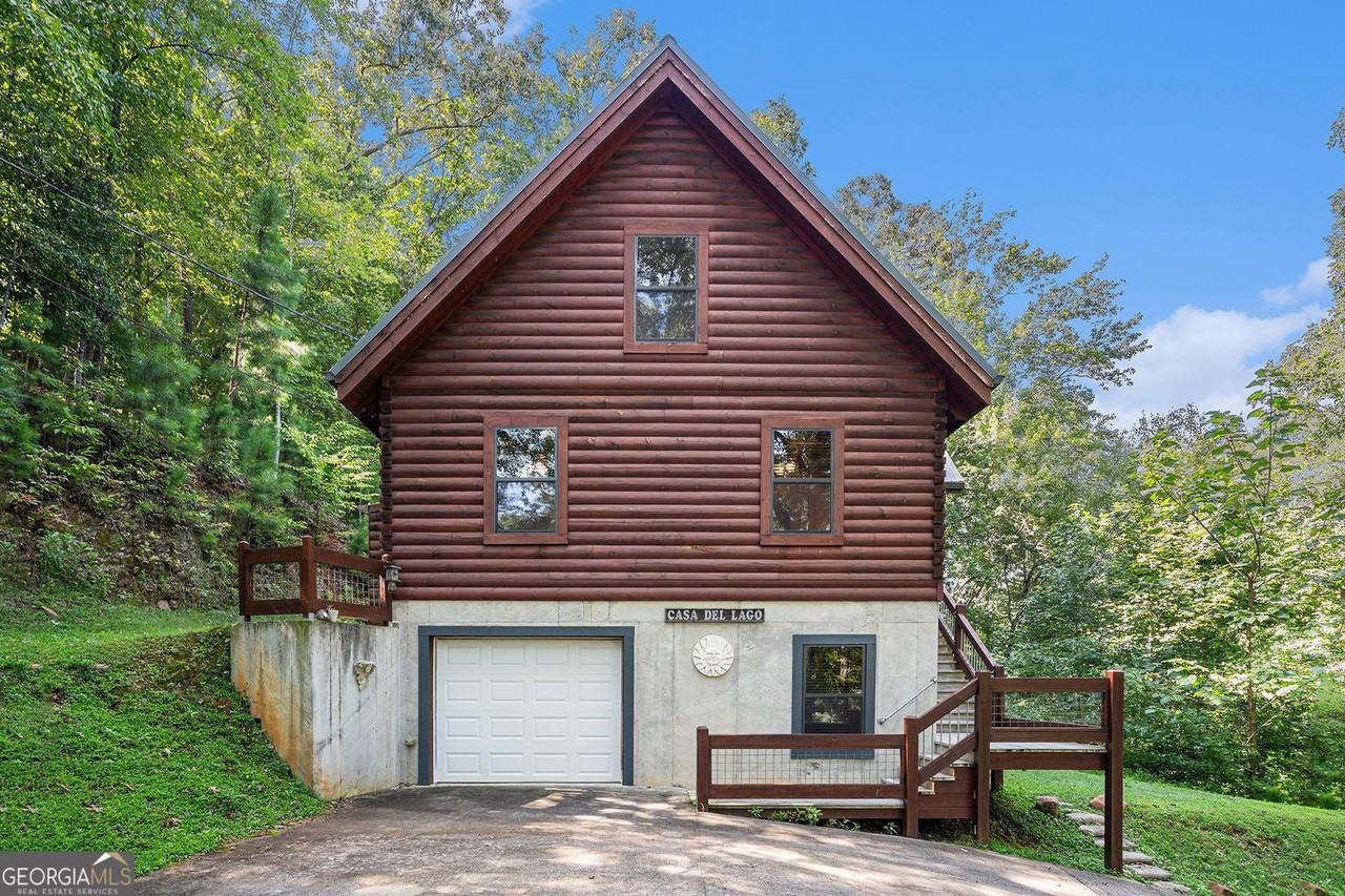 657 Beaver Lake Dr - Photo 7 of 46