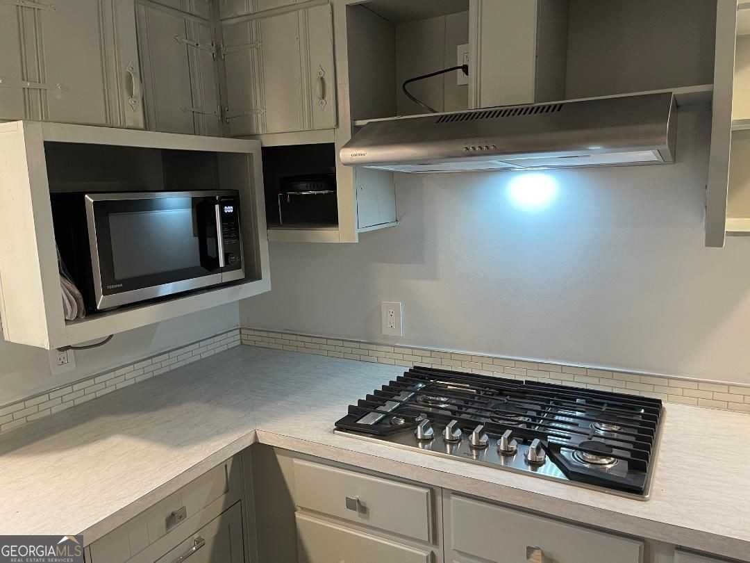 4151 Bancroft Cir - Photo 3 of 27