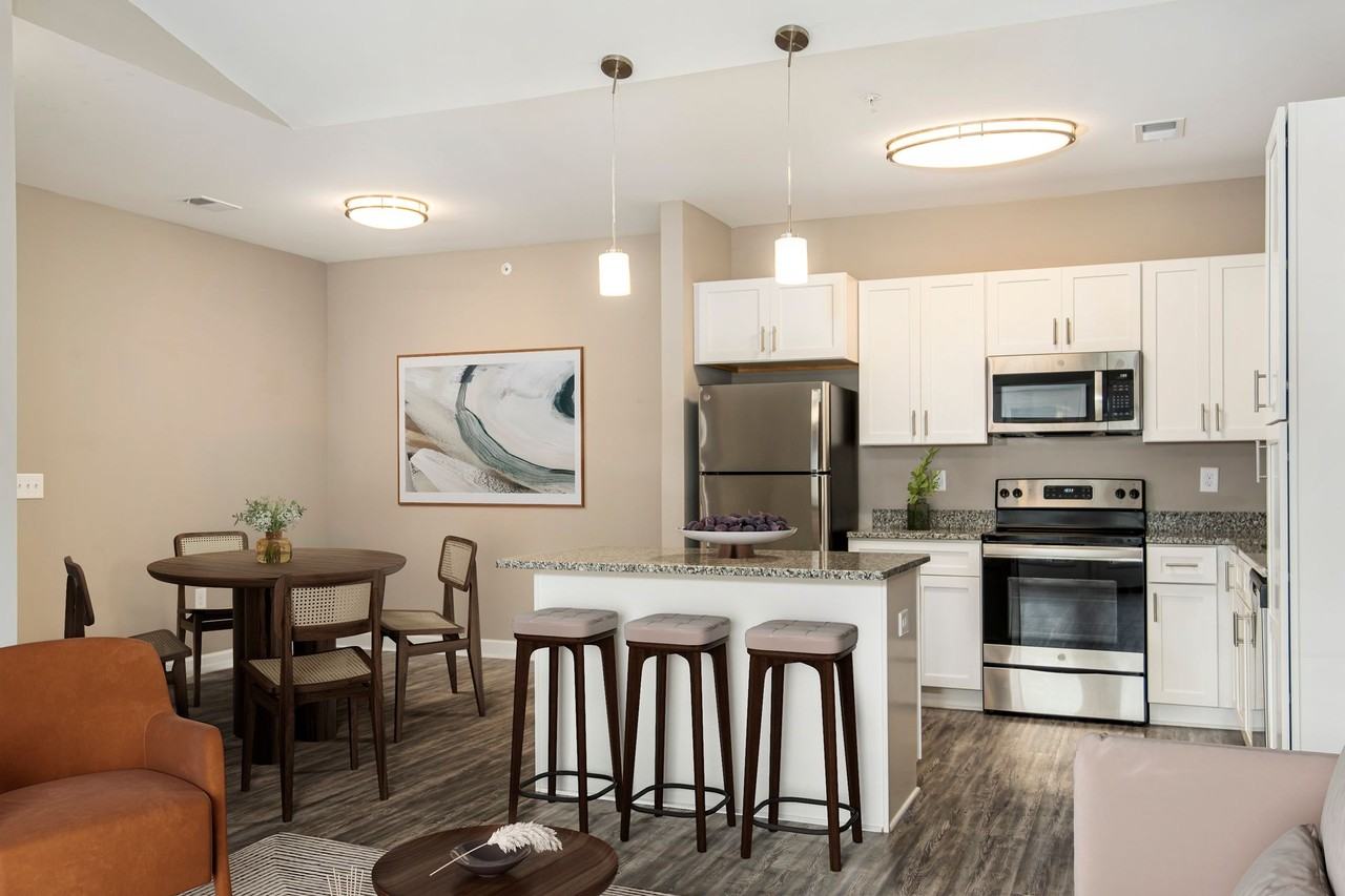 Richmond Place Luxury Apartments - Photo 4 of 50