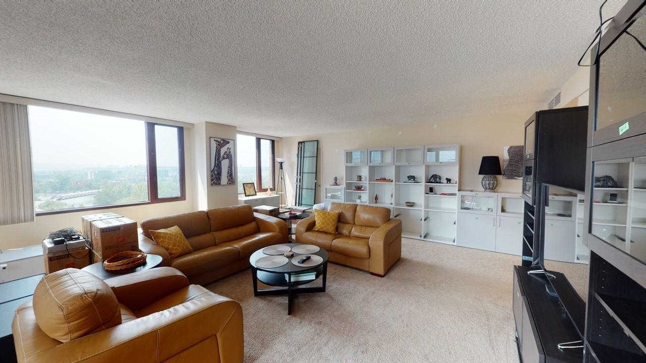 D1202 - 500 Eau Claire Ave SW - Photo 2 of 23