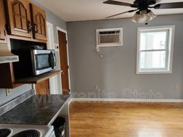 featured image of 560 Rockland Ave #2