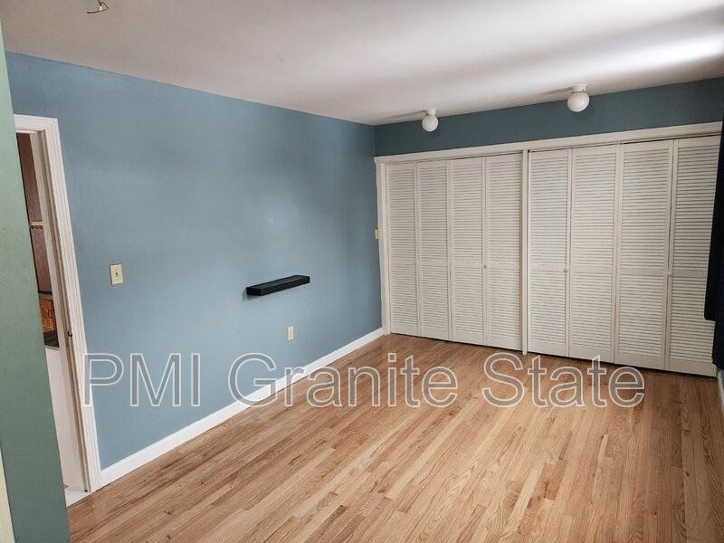 560 Rockland Ave #2 - Photo 2 of 5