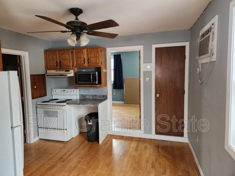 560 Rockland Ave #2 - Photo 4 of 5