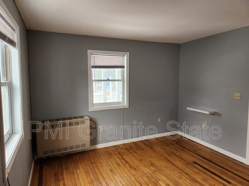 560 Rockland Ave #2 - Photo 5 of 5