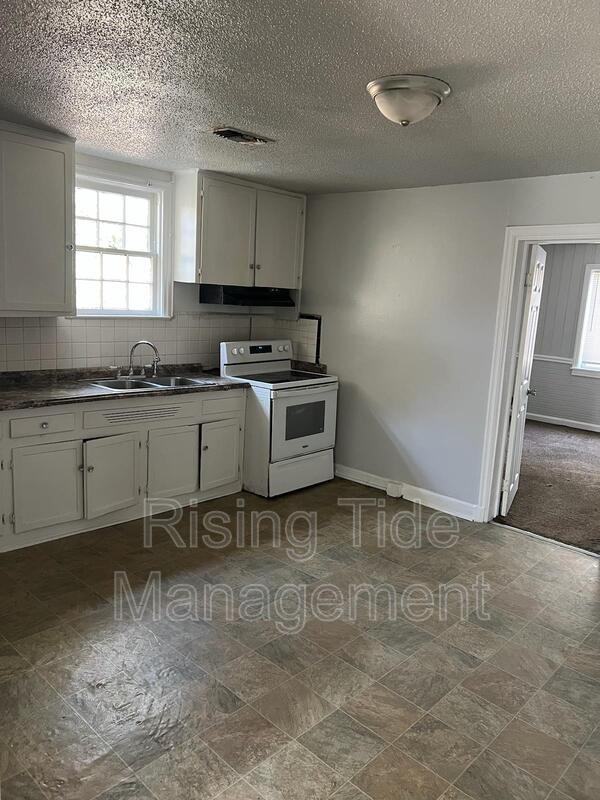 3009 Mcqueen St - Photo 3 of 4