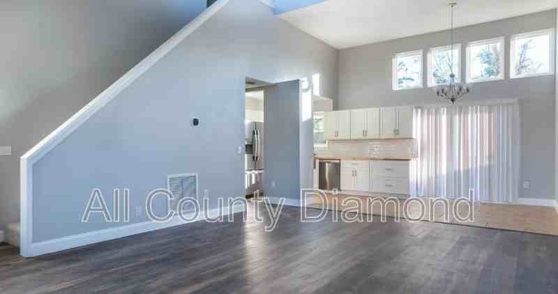 2721 Ravenwood Ct - Photo 7 of 24