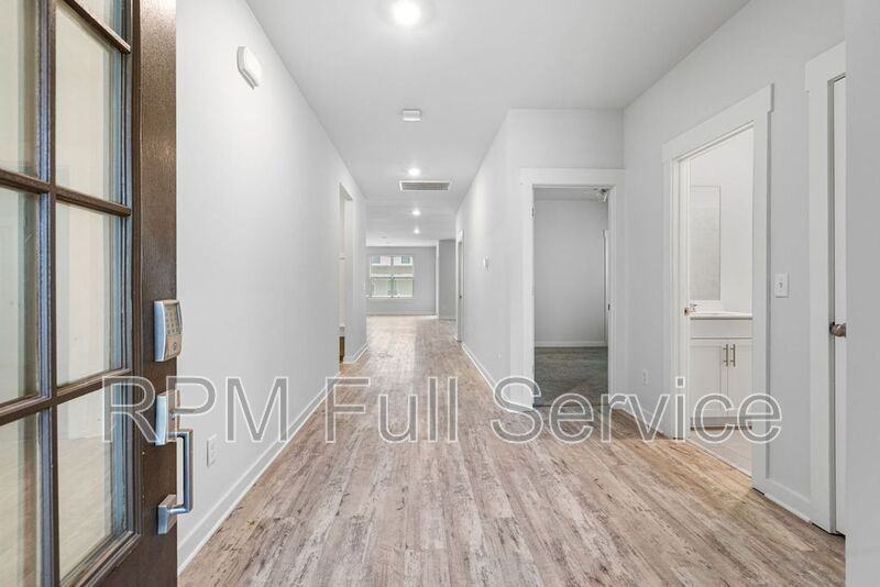 403 Wind Dance Dr - Photo 2 of 41