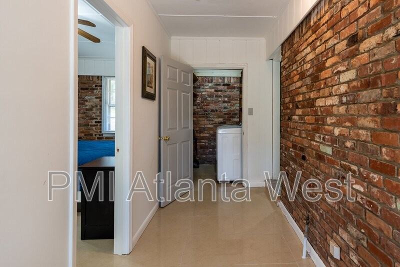 2839 Scenic Ter - Photo 6 of 16