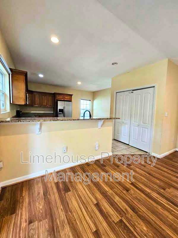 1408 Colon Ave - Photo 3 of 25