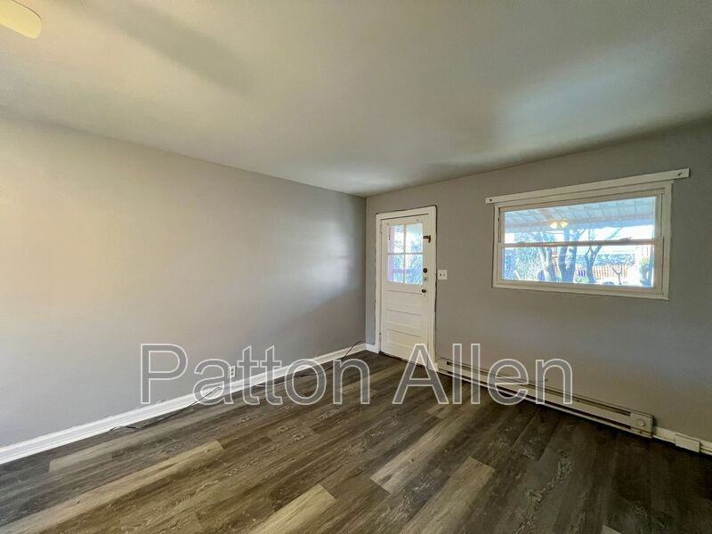 4 Avon Rd #4B - Photo 3 of 17