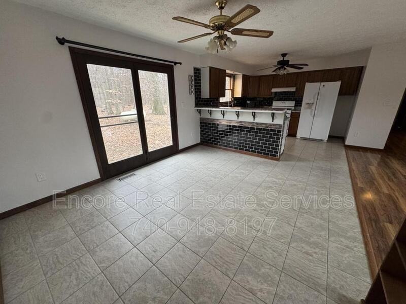 9526 Watkins Rd Sw - Photo 7 of 16