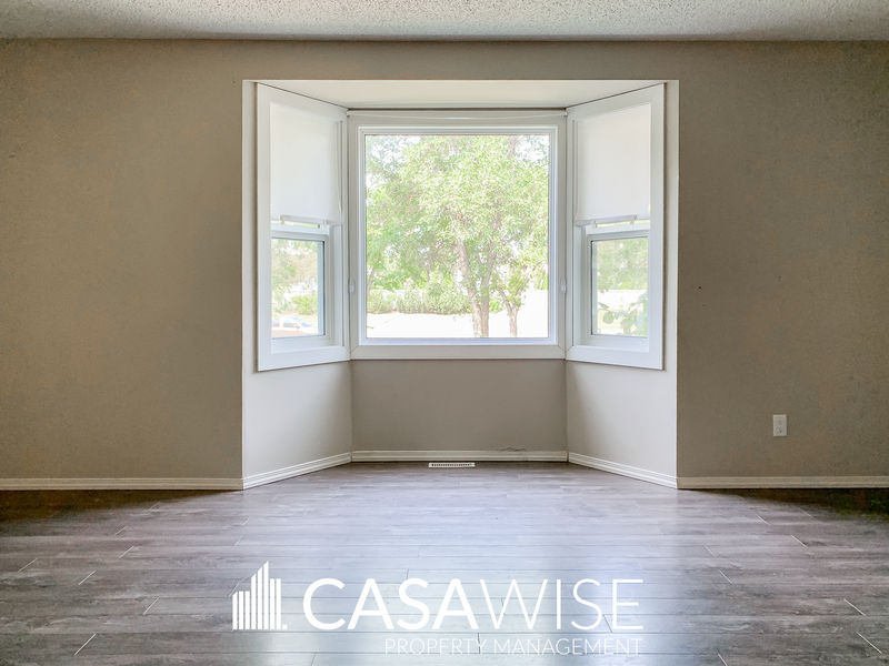 9505 99 Ave - Photo 3 of 14