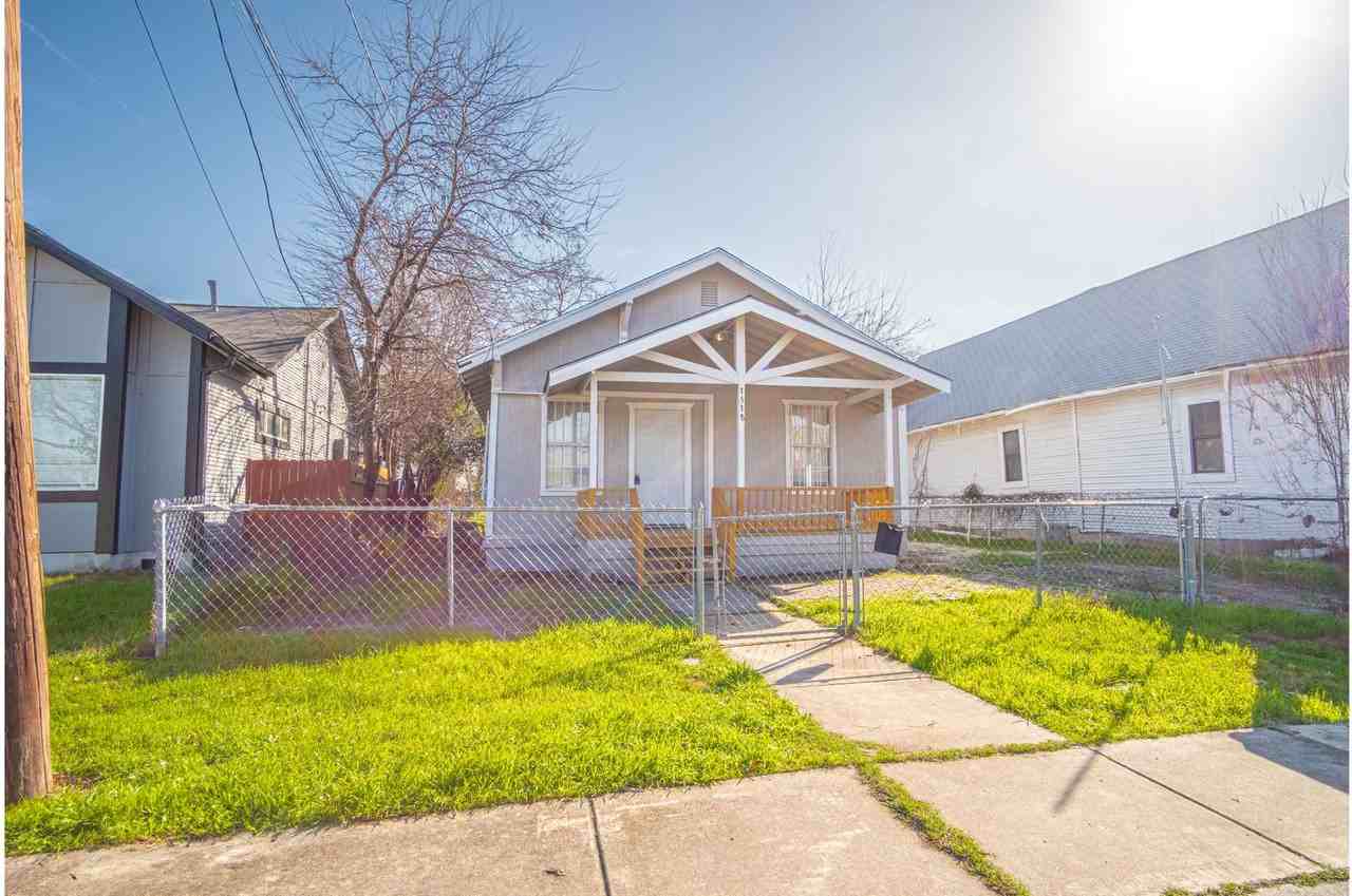 1518 Burnet Street - Photo 3 of 21