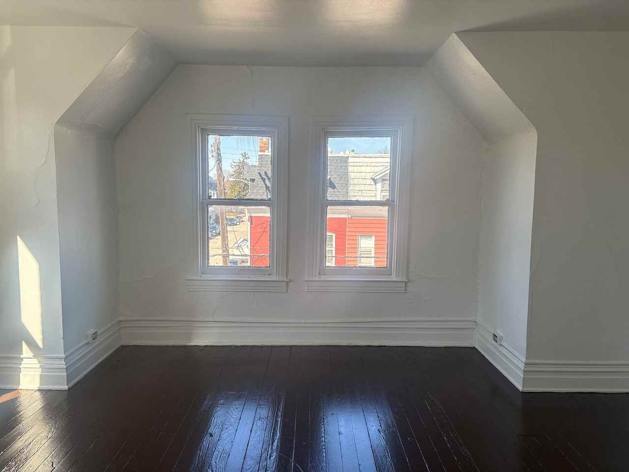 50 W Jackson St #3 - Photo 5 of 8