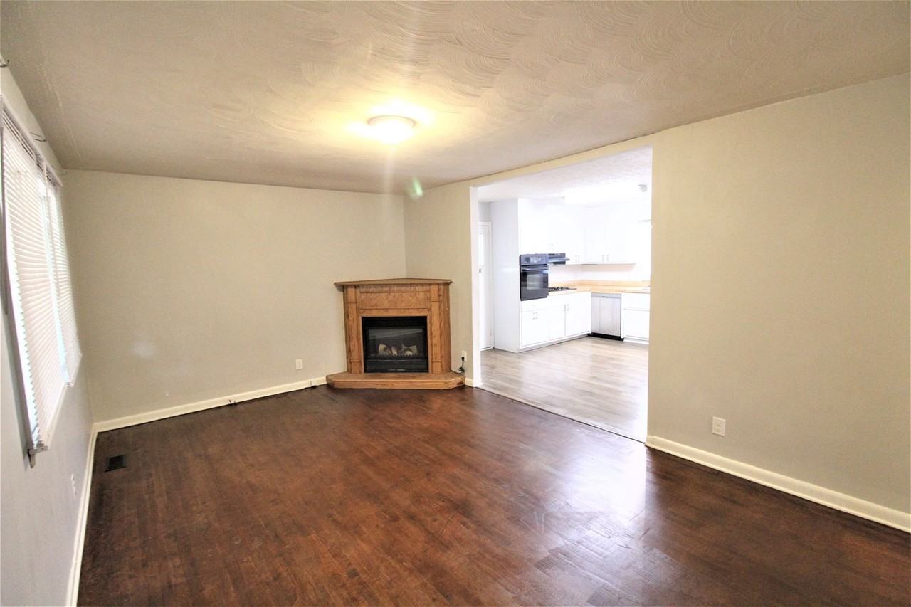 105 Delmar Rd - Photo 6 of 28