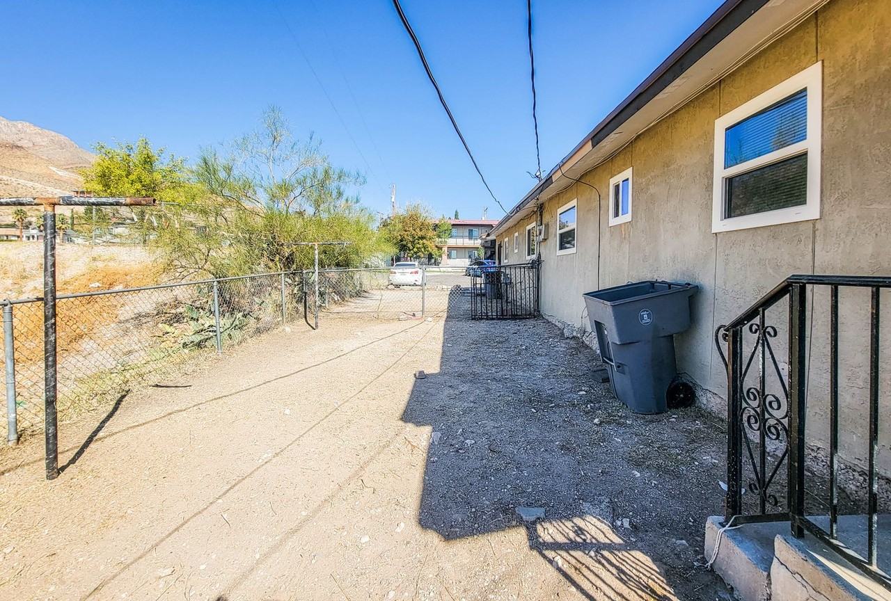 1867 Alabama St - Photo 2 of 10