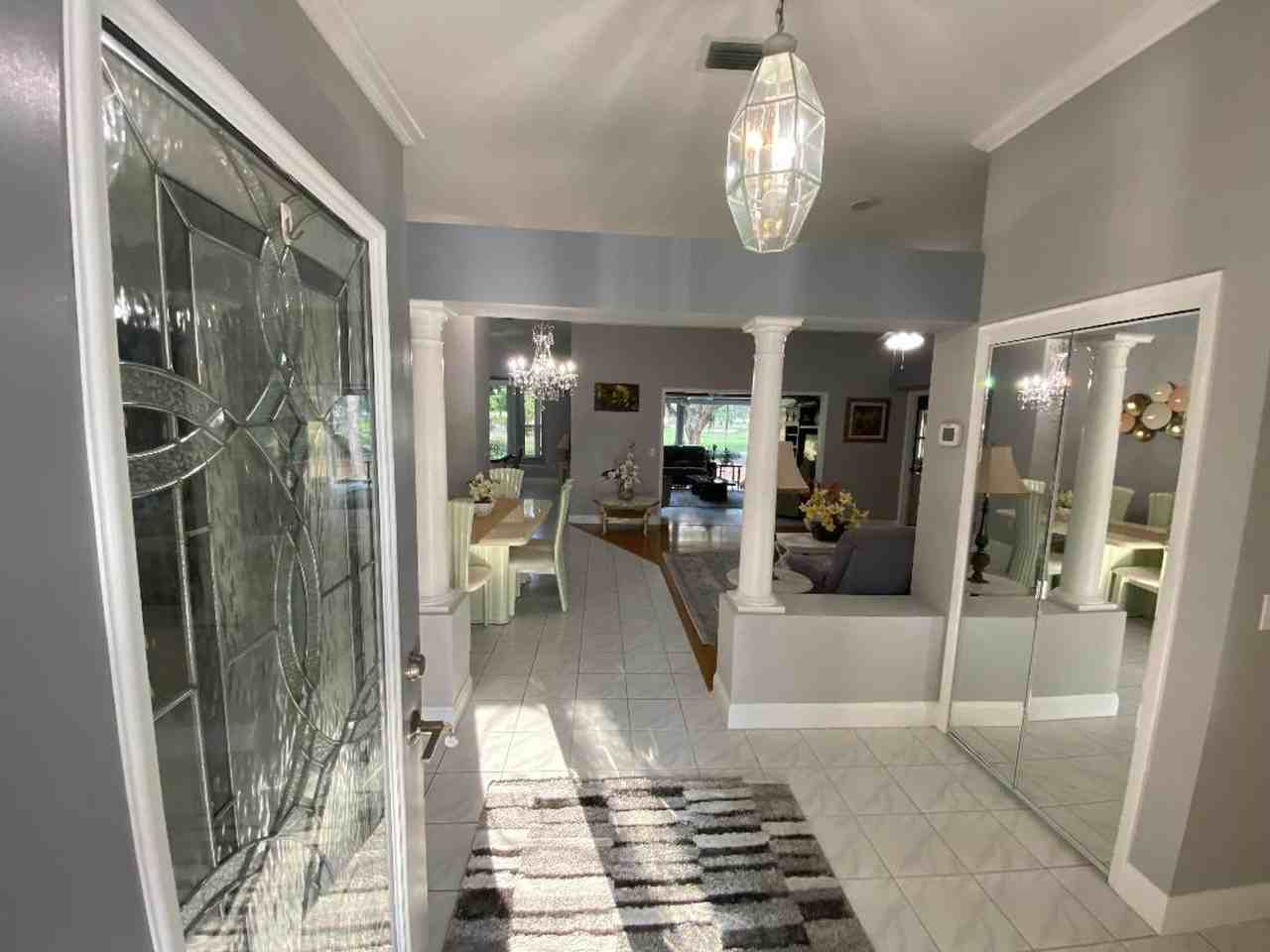 809 Bolivar St - Photo 3 of 39