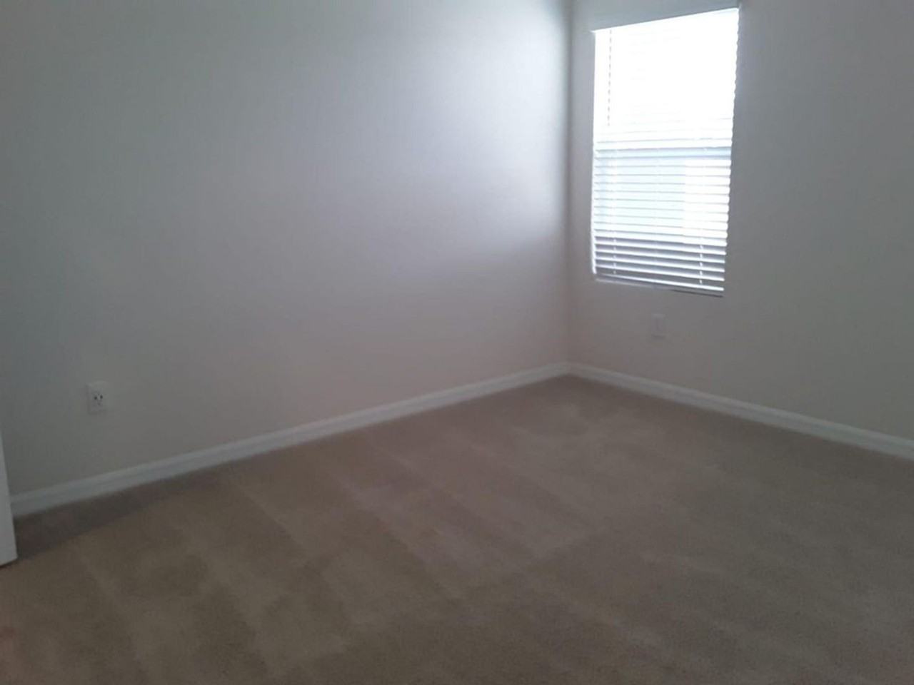 16348 Prairie School Dr - Photo 5 of 12