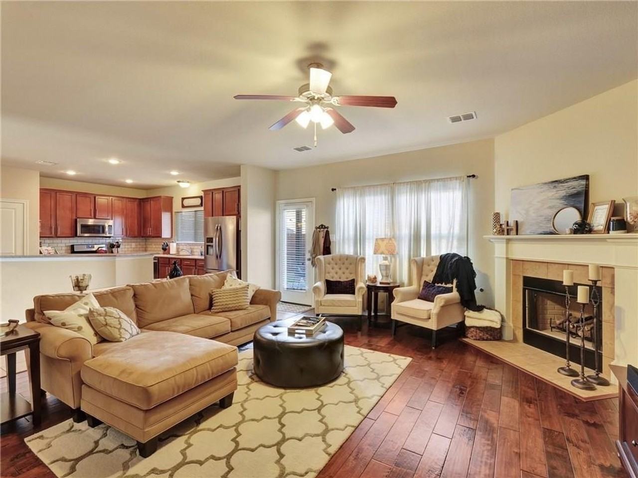 3809 Whisper Hollow Way - Photo 7 of 25