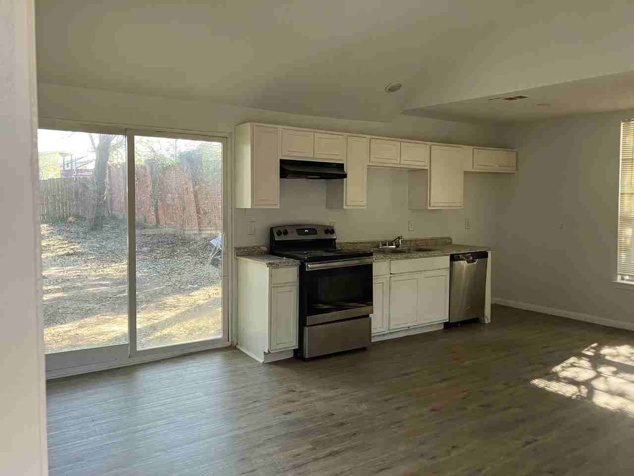 2003 Johnson St - Photo 3 of 12