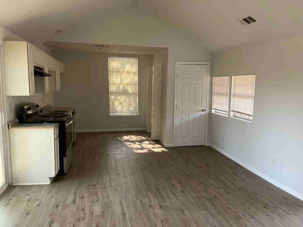 2003 Johnson St - Photo 4 of 12