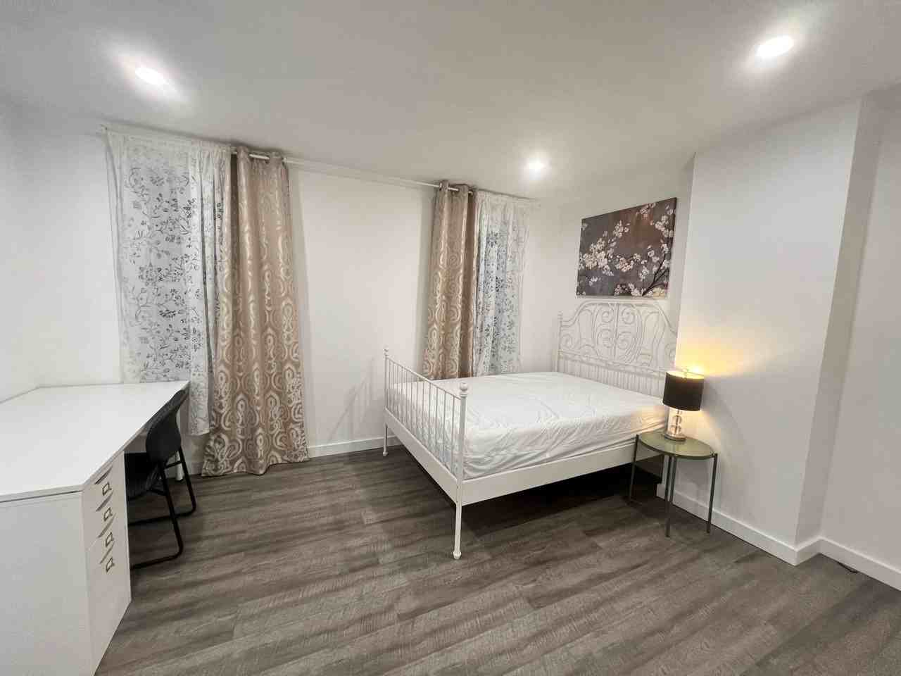 3727 Wallace St - Photo 2 of 12