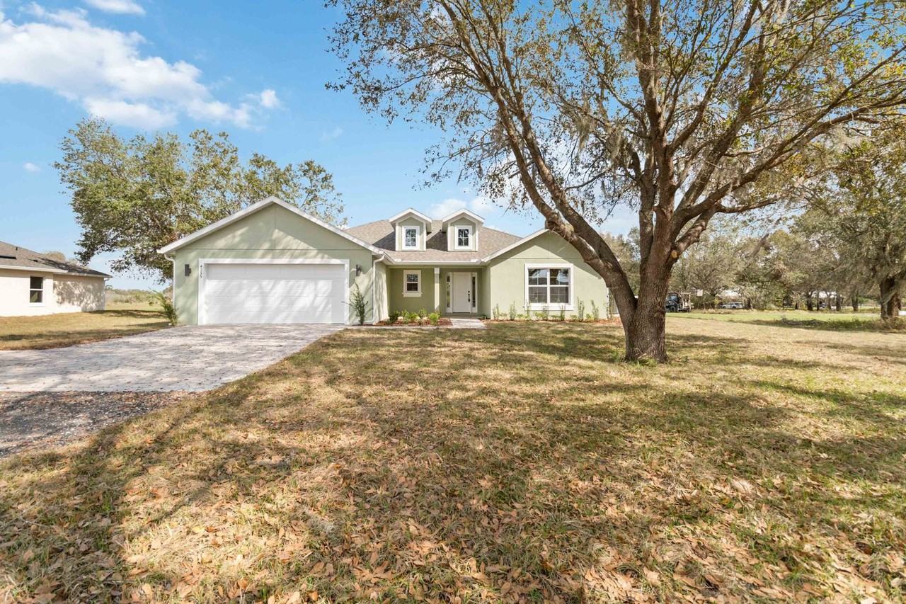 4255 Tucker Ave - Photo 2 of 34