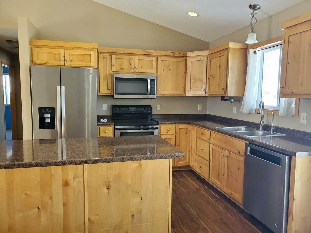 1283 Blue Jay Pl - Photo 6 of 18