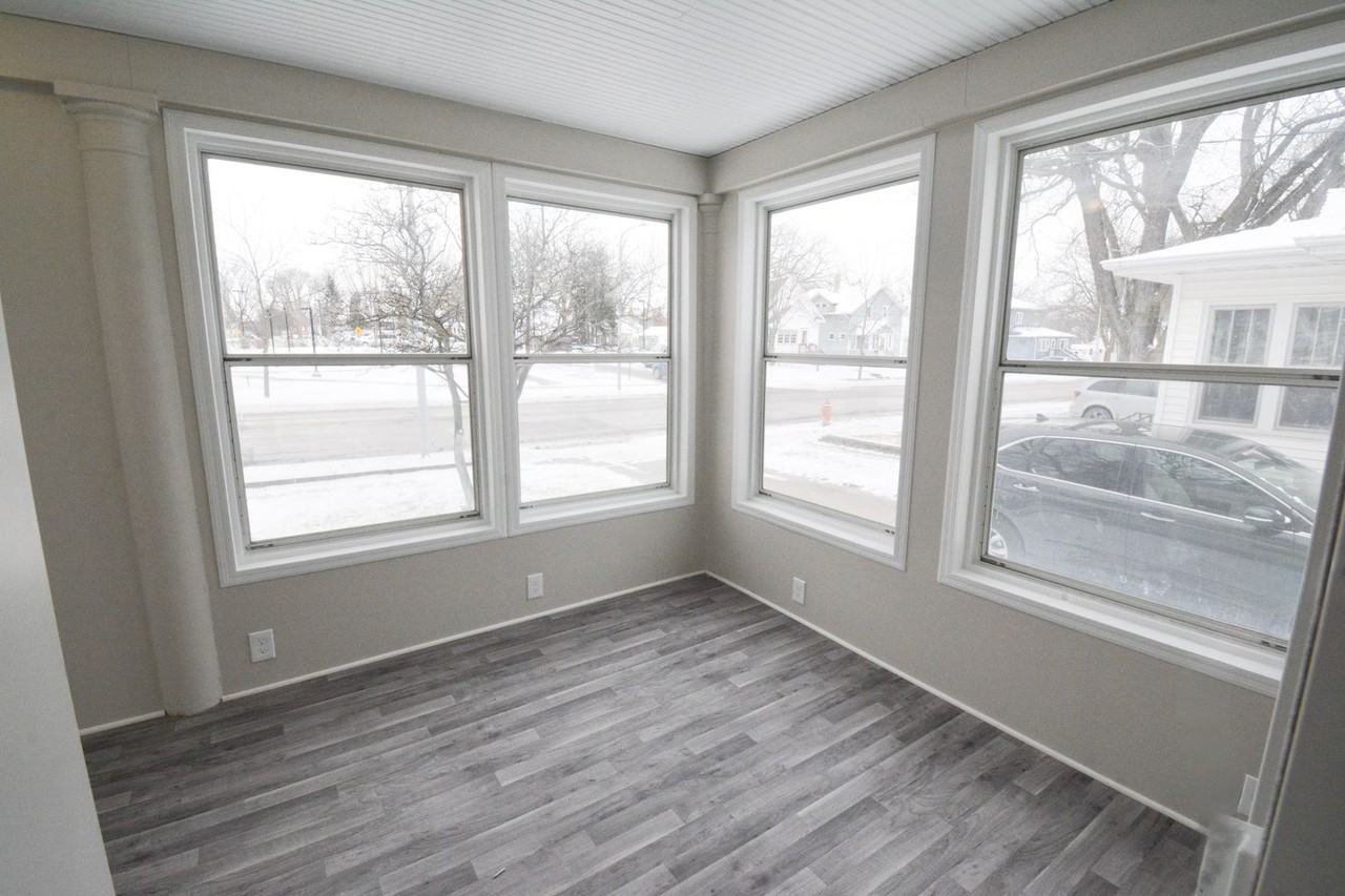 1001 E Center St - Photo 4 of 21