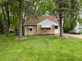 163 Roselawn Ave E - Photo 1 of 1