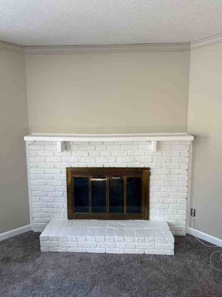 163 Roselawn Ave E - Photo 6 of 30