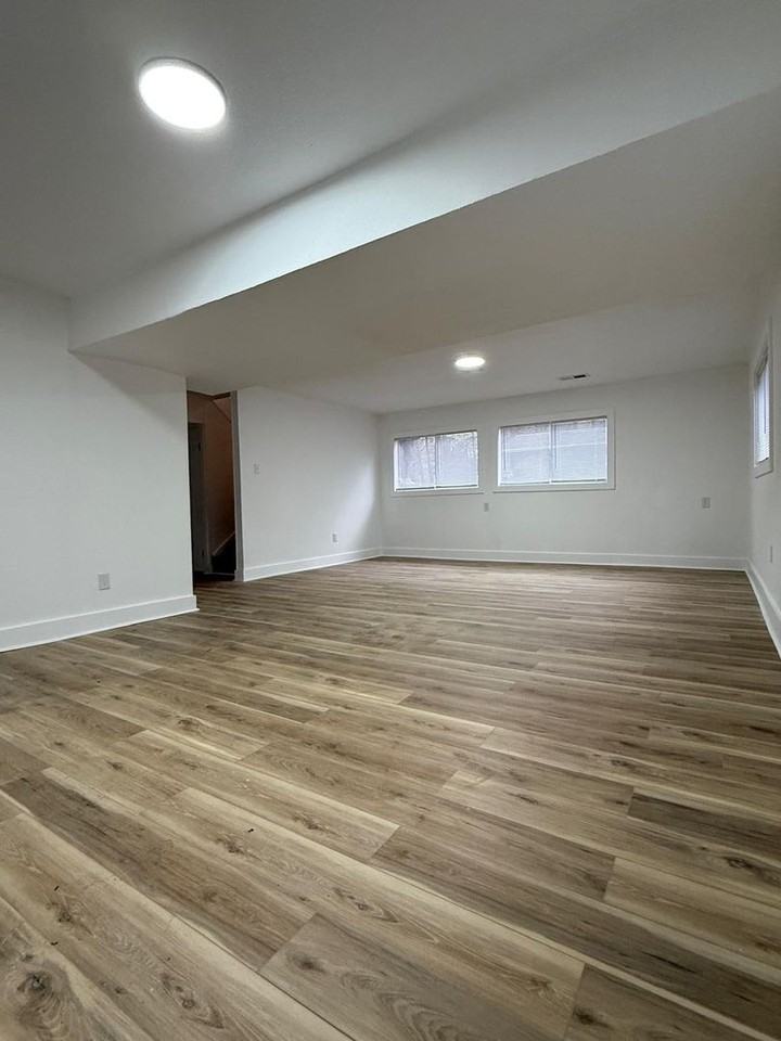 1501 Chris Dr - Photo 7 of 13
