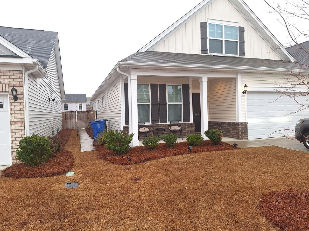 533 Ludlow Ln - Photo 2 of 34