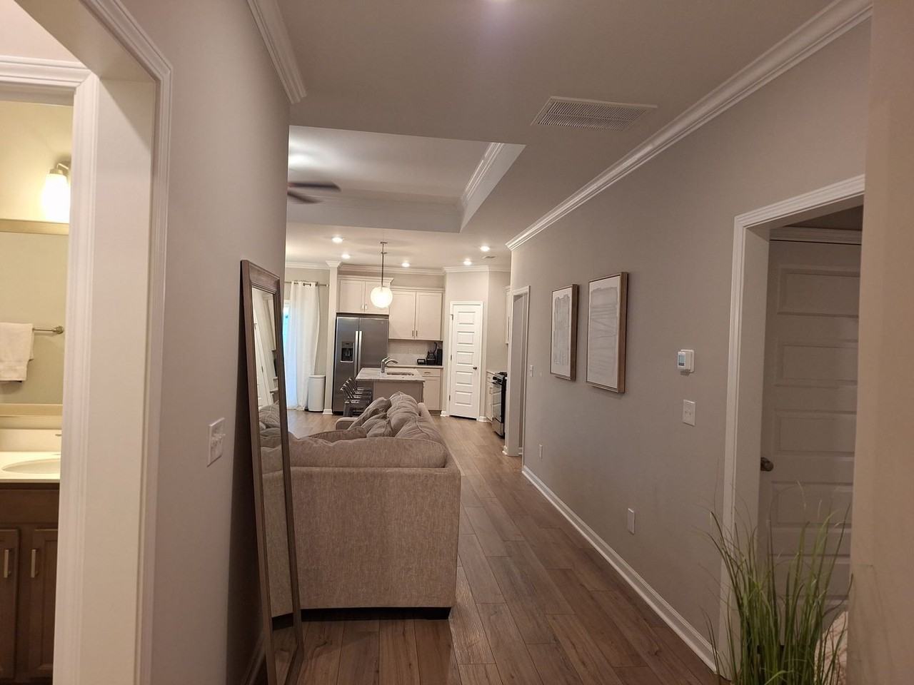 533 Ludlow Ln - Photo 6 of 34