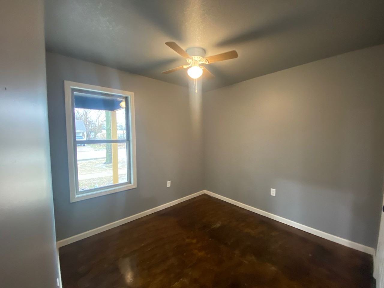 634 Edgerton Ave - Photo 3 of 9
