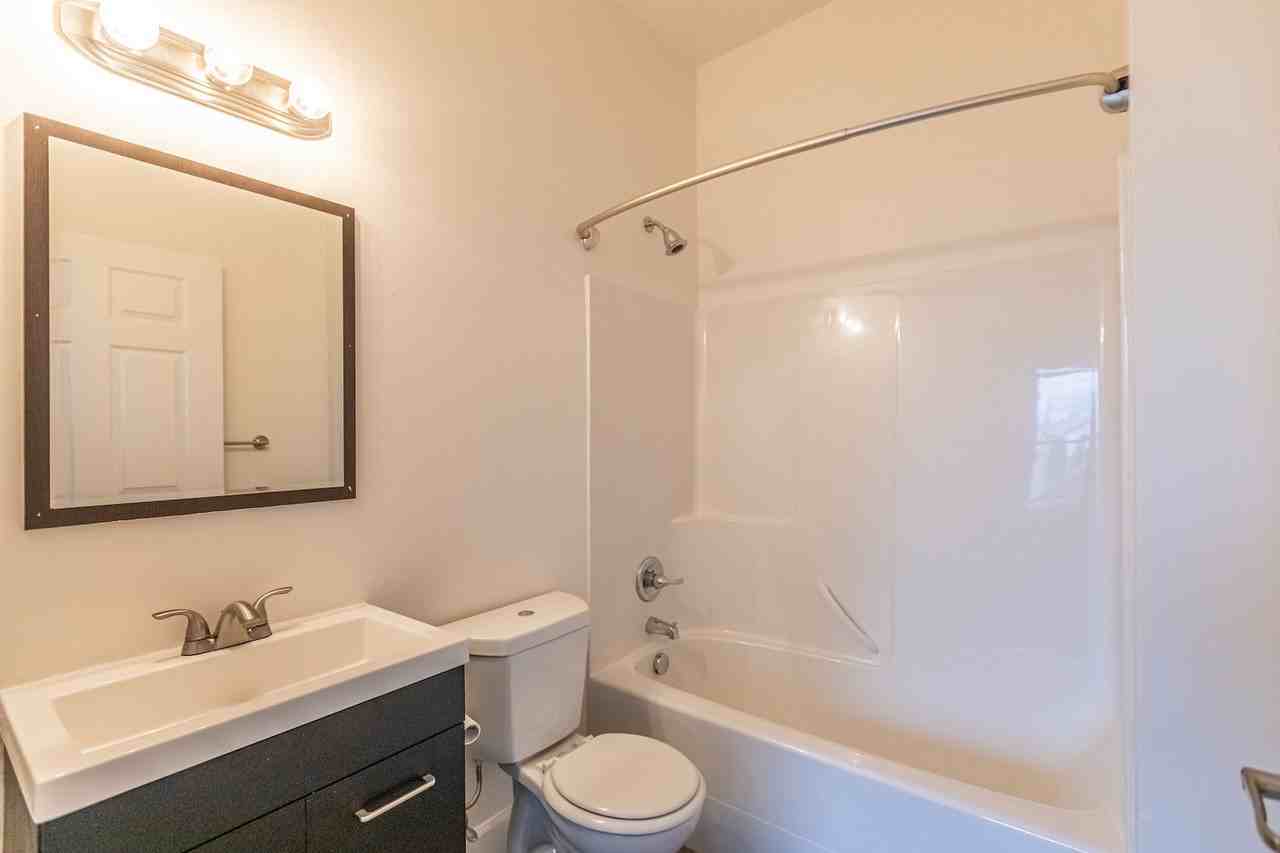 Broadway Flats - Photo 7 of 18