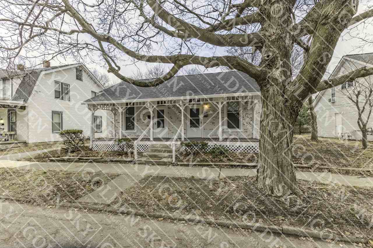 164 South 6th Street - Photo 2 of 6