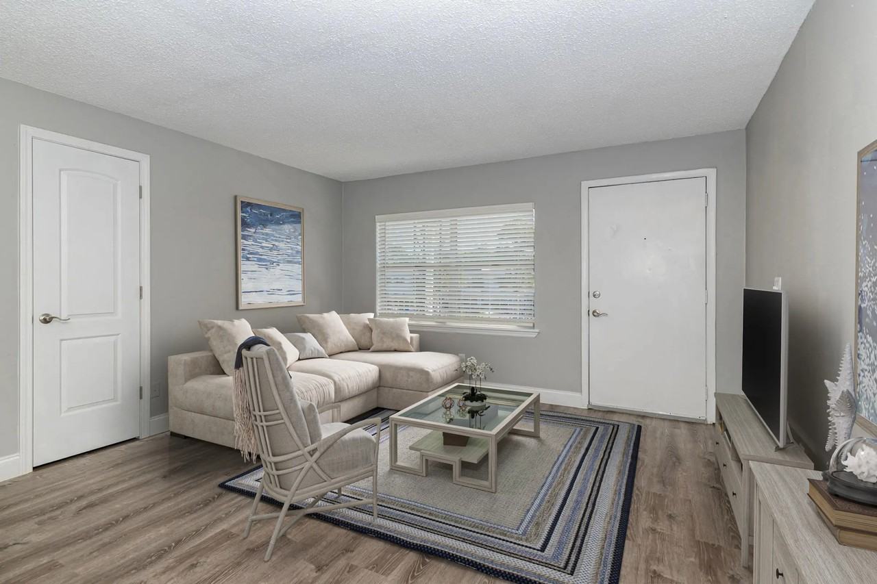 Seaside Apartments - Photo 3 of 30