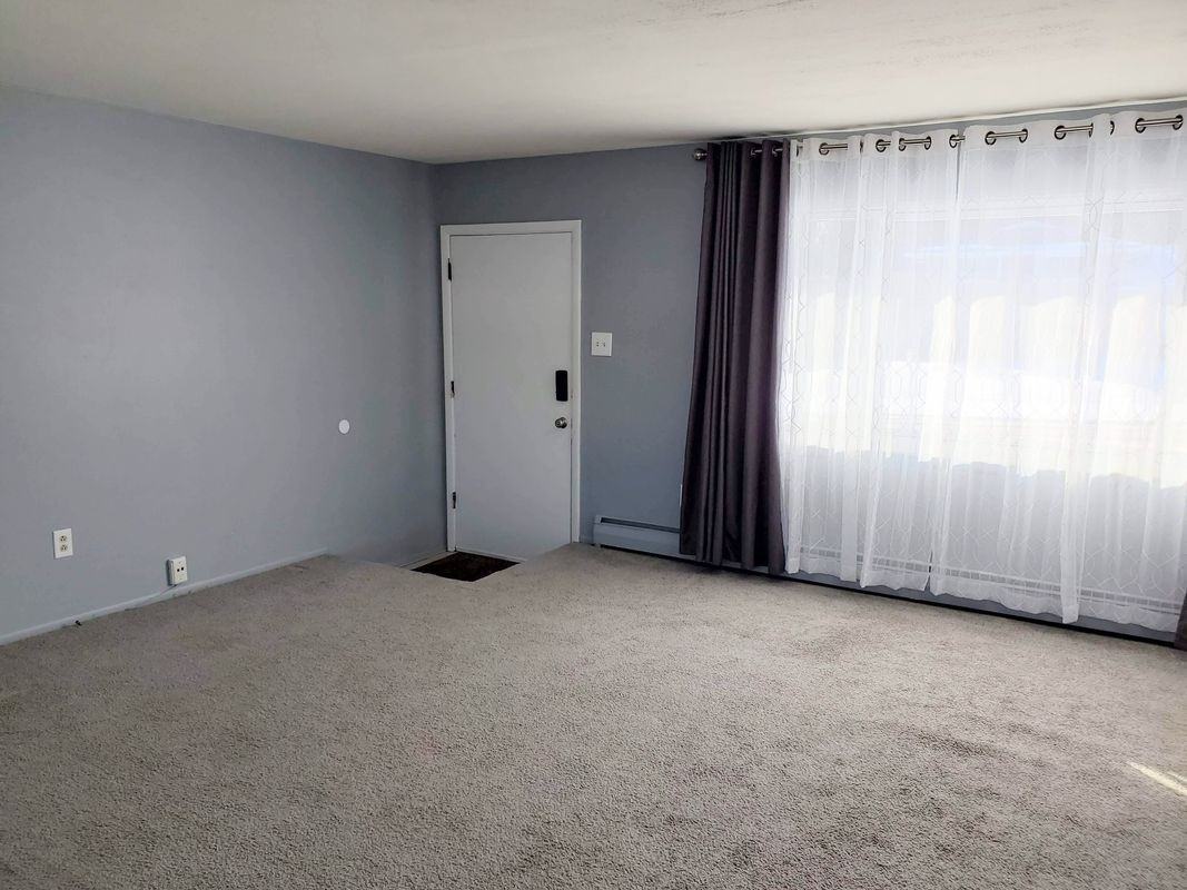1258 Penarth St - Photo 3 of 17