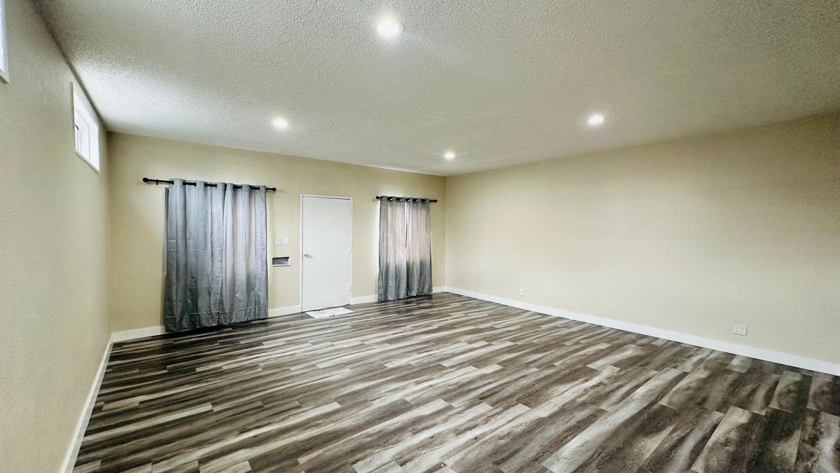 8228 Santa Fe Ave - Photo 3 of 16