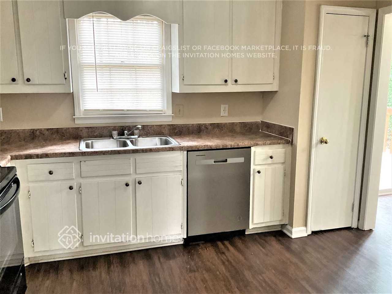 365 Whisper Way - Photo 5 of 15