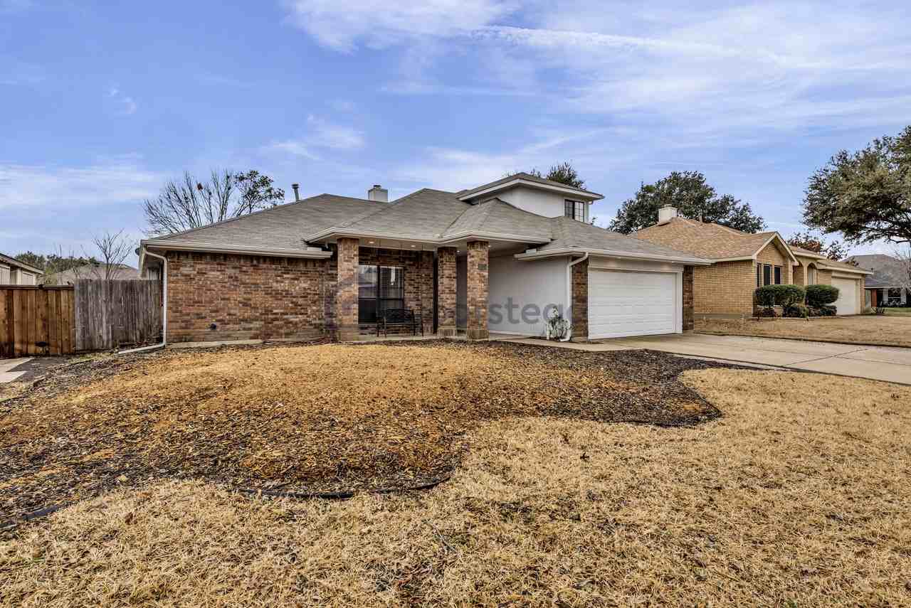 1825 Amhearst Ln #NA - Photo 3 of 39