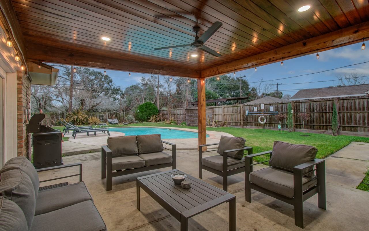 11714 Hillcroft Ave #NA - Photo 2 of 42