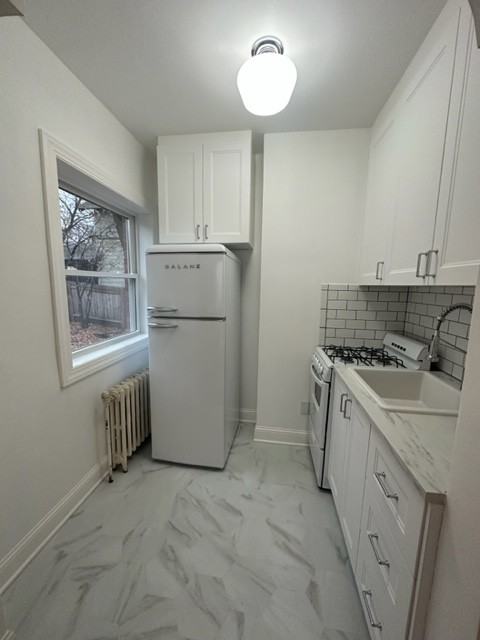 2203 Regent St #2 - Photo 5 of 7