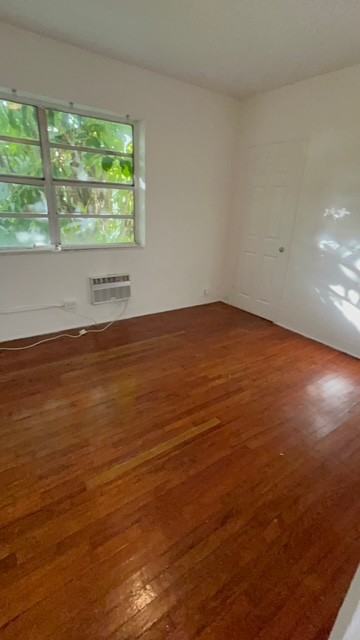 9064 Collins Ave #9B - Photo 2 of 7