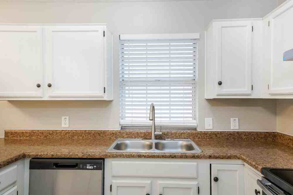 709 Greenridge Dr - Photo 6 of 16